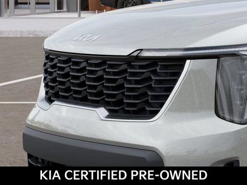Certified 2026 Kia Sorento LX FWD image 12