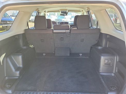 Used 2021 Toyota 4Runner TRD Off-Road image 9