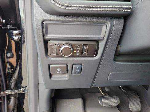 New 2025 Ford F150 Lightning Platinum image 24