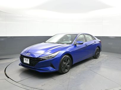 Certified 2023 Hyundai Elantra SEL w/ Cargo Package