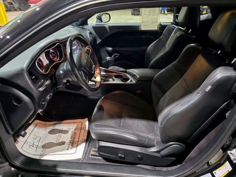 Used 2018 Dodge Challenger GT w/ GT Interior Package AWD/4WD image 25