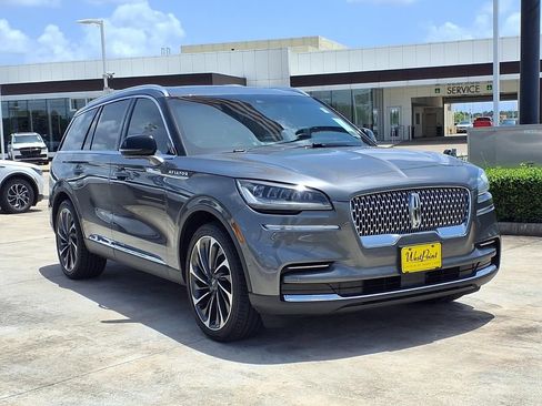 Used 2023 Lincoln Aviator Reserve w/ Equipment Group 201A RWD image 7