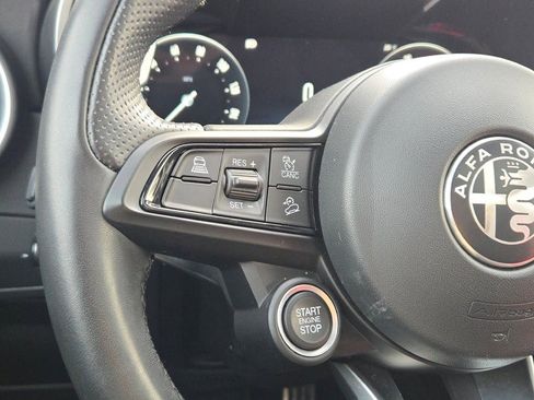 Used 2024 Alfa Romeo Stelvio Veloce image 30