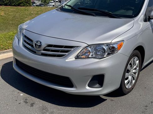 Used 2013 Toyota Corolla LE image 5