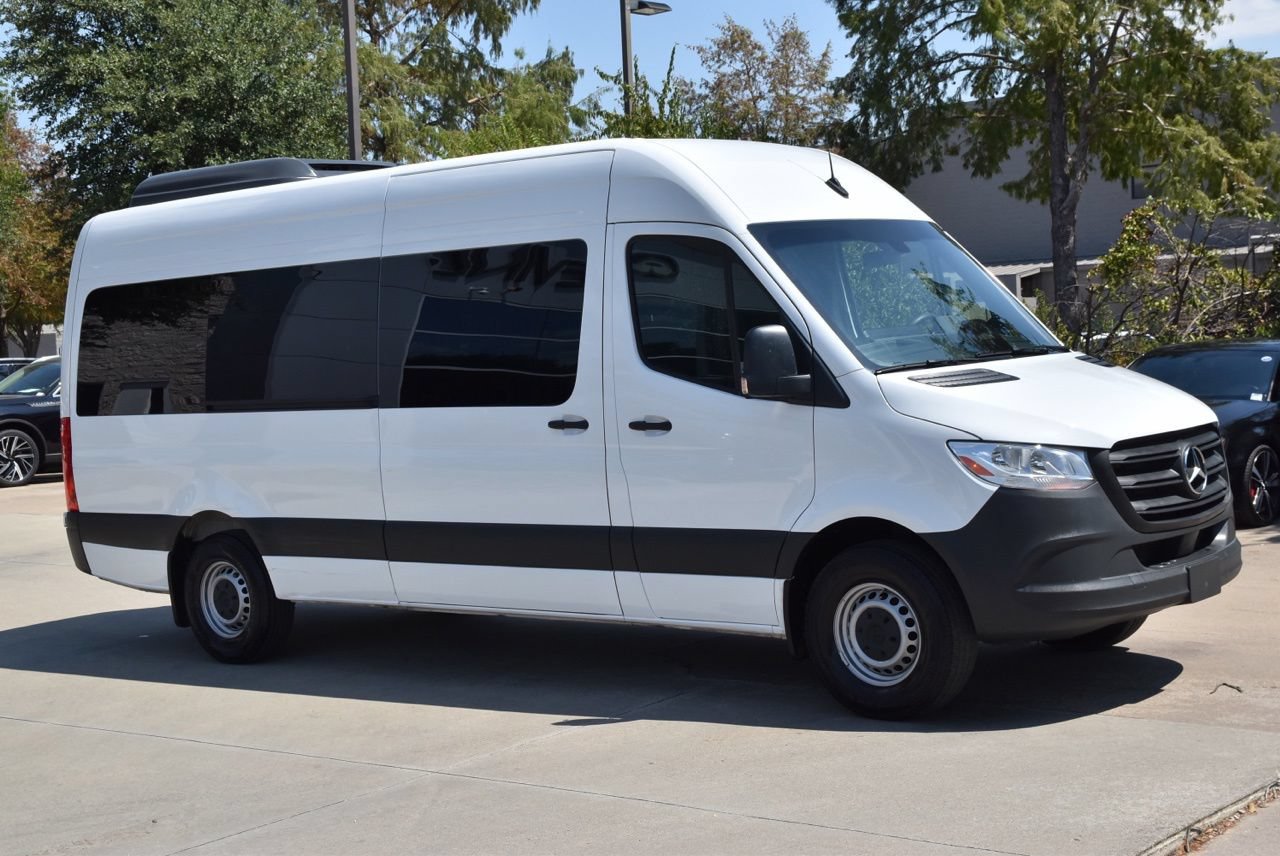 Used 2025 Mercedes-Benz Sprinter 2500 image 5