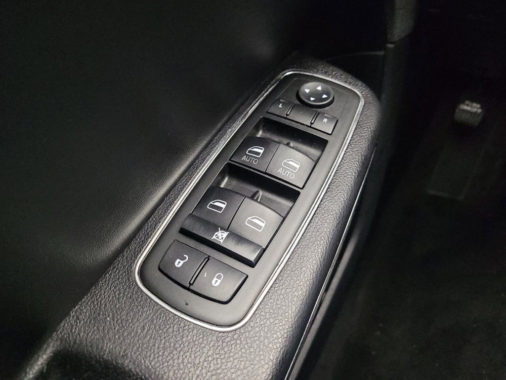 Used 2014 Dodge Charger SE w/ Connectivity Group RWD image 27