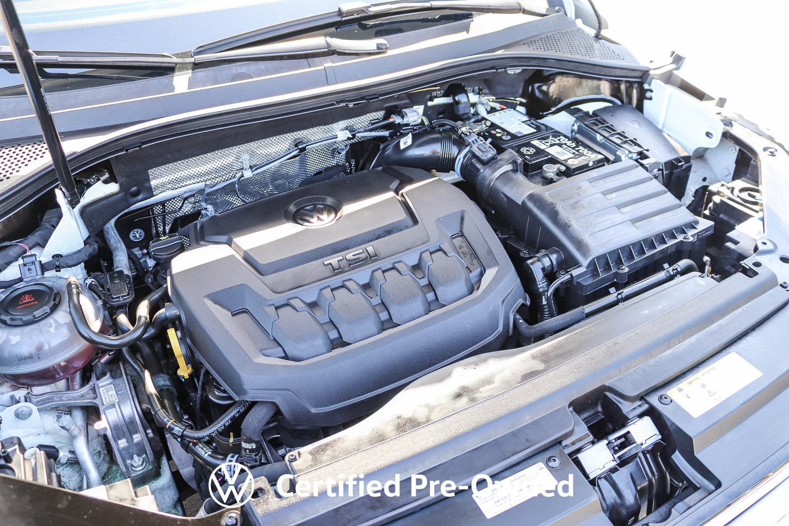 Used 2024 Volkswagen Tiguan SE AWD/4WD image 28