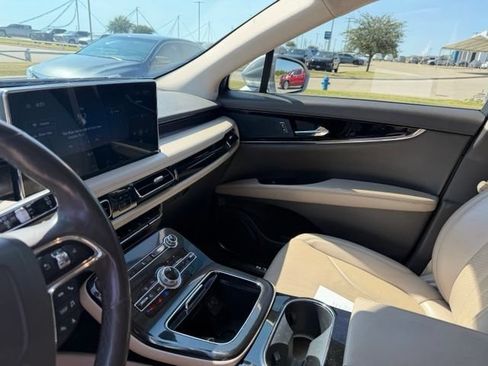 Used 2023 Lincoln Nautilus Reserve FWD image 15