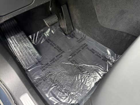 Used 2025 Volvo XC90 B6 Plus image 17