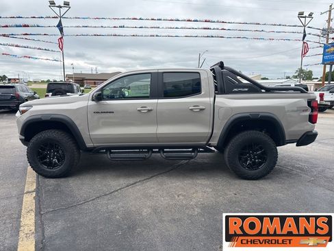 New 2026 Chevrolet Colorado ZR2 w/ Midnight Edition AWD/4WD image 8