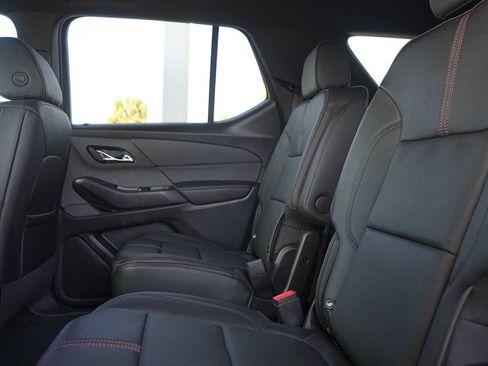 Used 2022 Chevrolet Traverse RS image 14