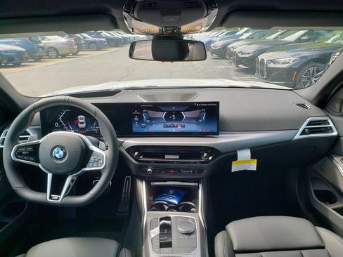 New 2026 BMW 330i xDrive Sedan w/ M Sport Package AWD/4WD image 7