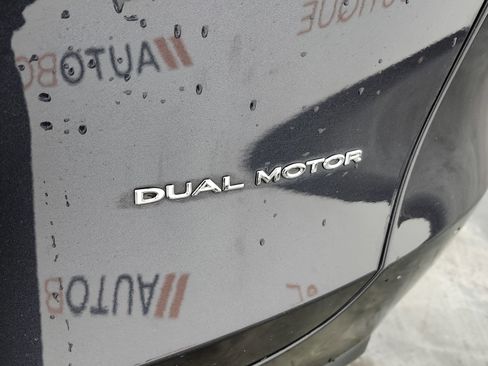 Used 2024 Tesla Model Y Long Range image 24