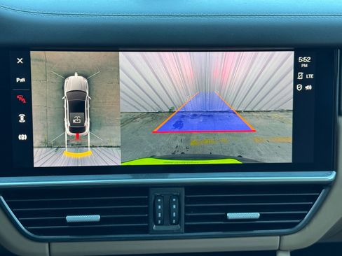 Used 2022 Porsche Cayenne Turbo S image 33