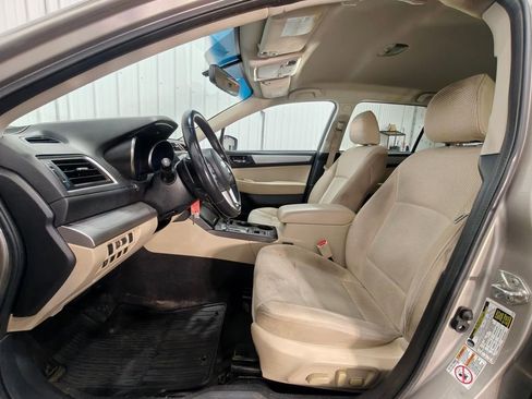 Used 2017 Subaru Outback 2.5i Premium AWD/4WD image 22