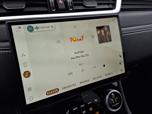 Used 2026 Jaguar F-PACE R-Dynamic S image 18