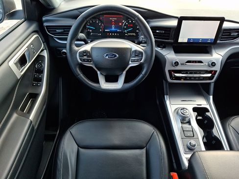 Certified 2023 Ford Explorer XLT w/ Equipment Group 202A image 14