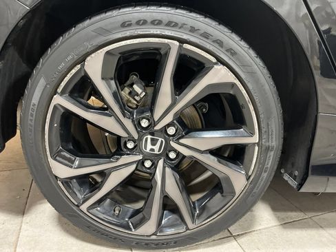 Used 2020 Honda Civic Sport image 11