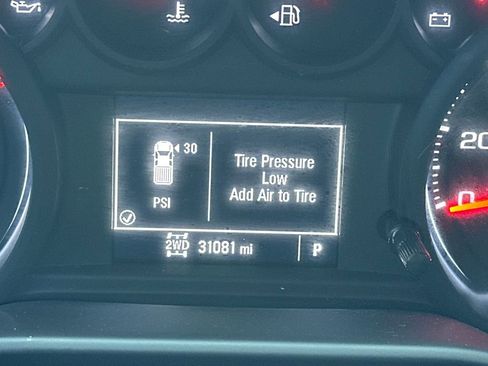 Used 2023 GMC Sierra 1500 Pro w/ Pro Value Package image 4