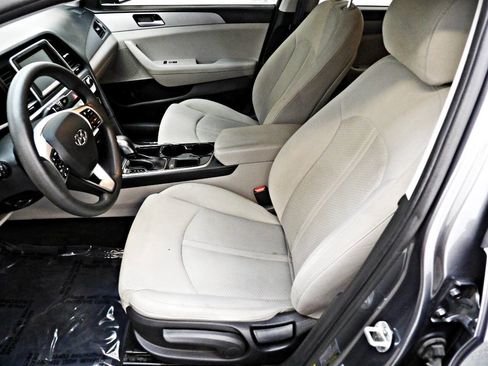 Used 2019 Hyundai Sonata SE image 8