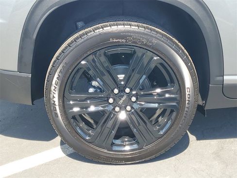 New 2026 GMC Acadia Elevation w/ Black Edition image 5