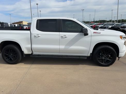 Used 2024 Chevrolet Silverado 1500 RST AWD/4WD image 2