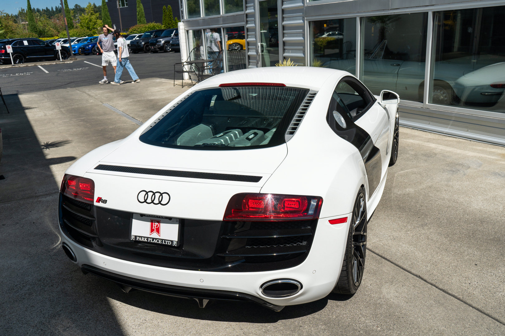 Used 2010 Audi R8 V10 AWD/4WD image 6