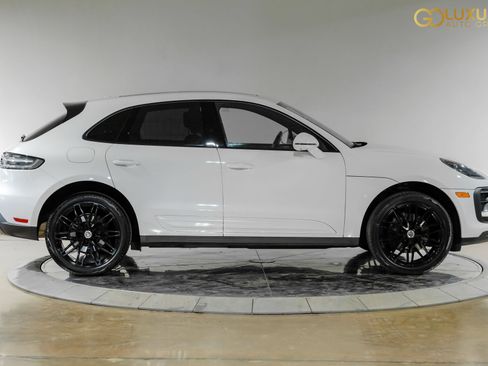 Used 2023 Porsche Macan AWD/4WD image 9