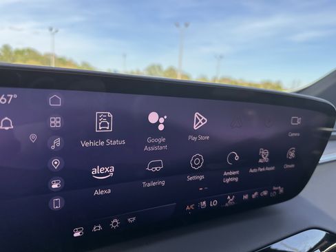 Certified 2025 Buick Enclave Avenir w/ Super Cruise Package image 28