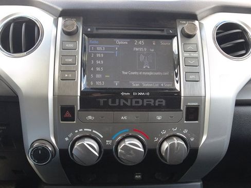Used 2017 Toyota Tundra SR5 AWD/4WD image 21