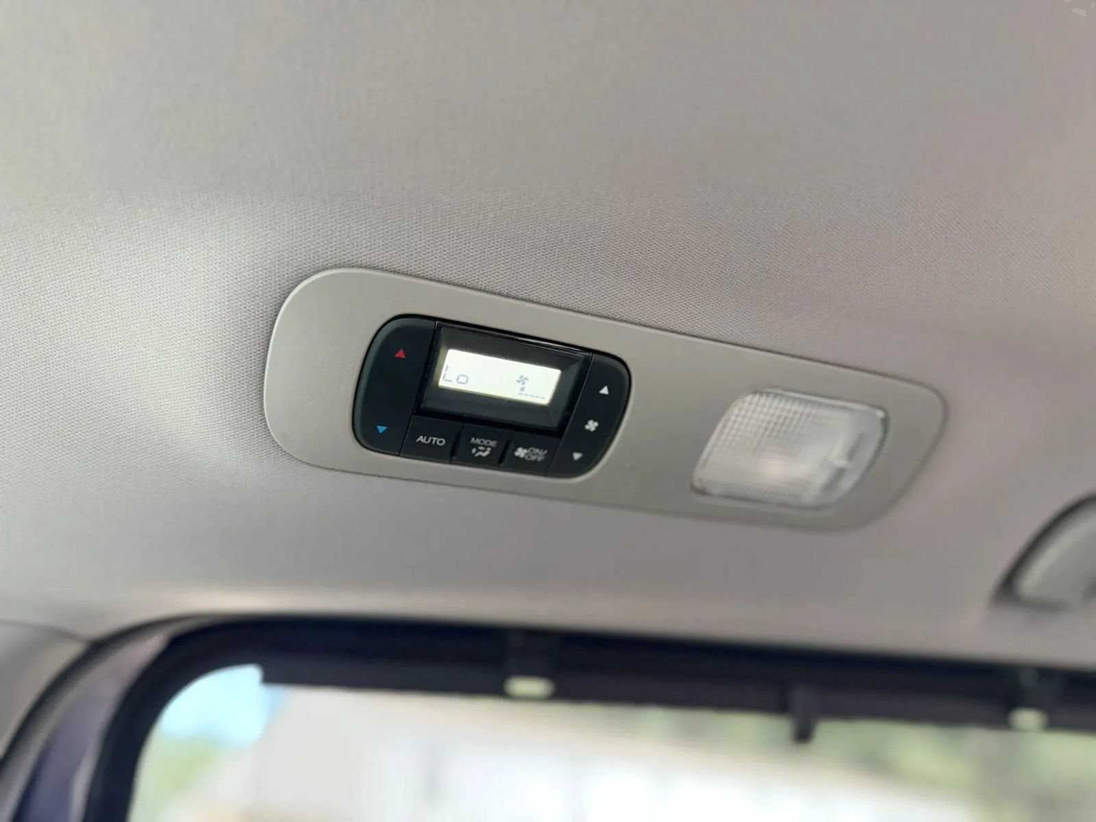 Used 2019 Honda Odyssey EX-L image 23