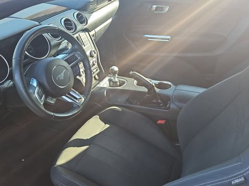 Used 2020 Ford Mustang Coupe RWD image 13
