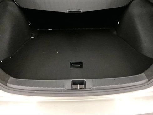 Used 2019 Toyota Prius Limited FWD image 33