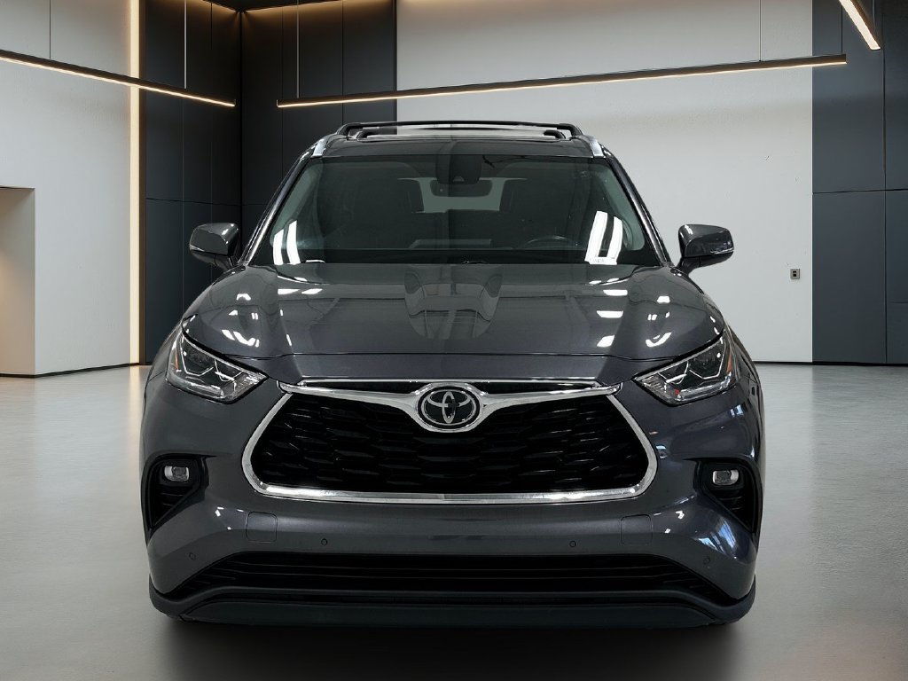 Used 2020 Toyota Highlander Limited FWD image 9