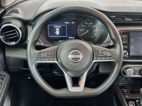 Used 2023 Nissan Kicks SV FWD image 17