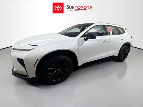 New 2026 Toyota Crown Signia image 9