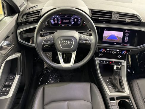 Used 2021 Audi Q3 2.0T Premium w/ Convenience Package AWD/4WD image 13