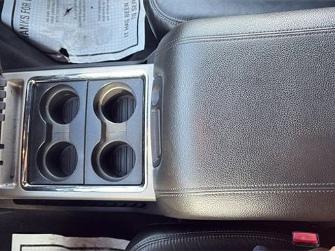 Used 2016 Ford F250 Lariat w/ Lariat Chrome Package image 22