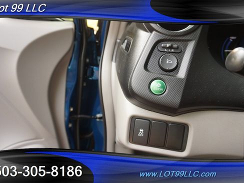 Used 2013 Honda Insight EX image 25