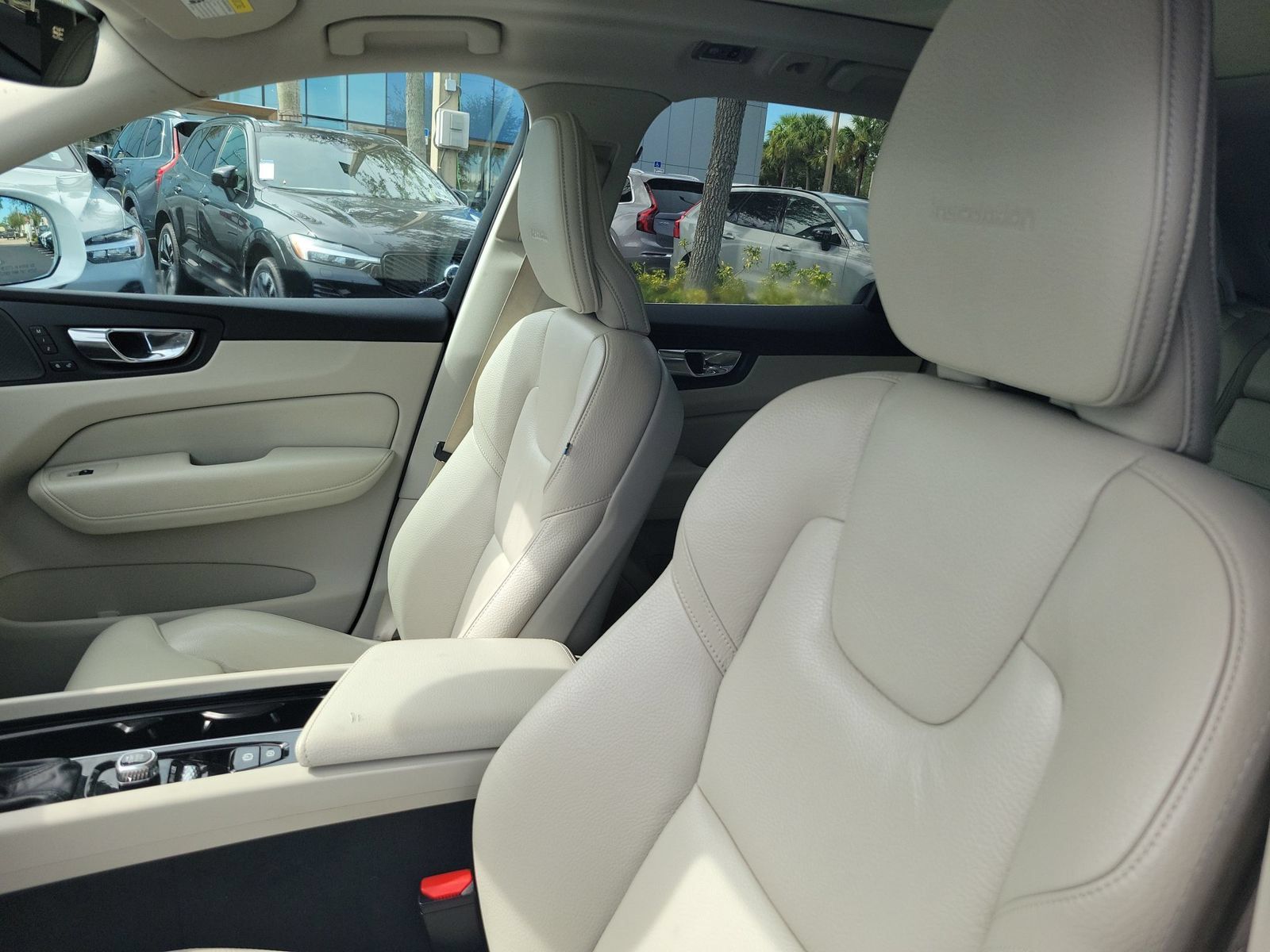 Used 2020 Volvo XC60 T5 Inscription w/ Protection Package Premier FWD image 18