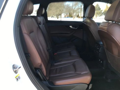 Used 2018 Audi Q7 3.0T Premium image 59