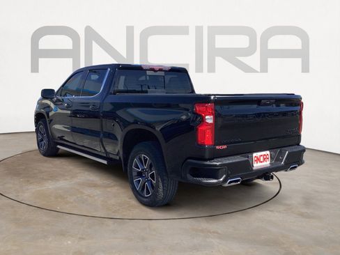 Used 2022 Chevrolet Silverado 1500 High Country w/ Technology Package image 12