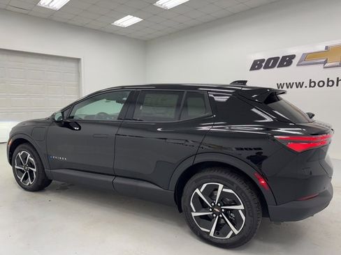 New 2026 Chevrolet Equinox EV LT image 7