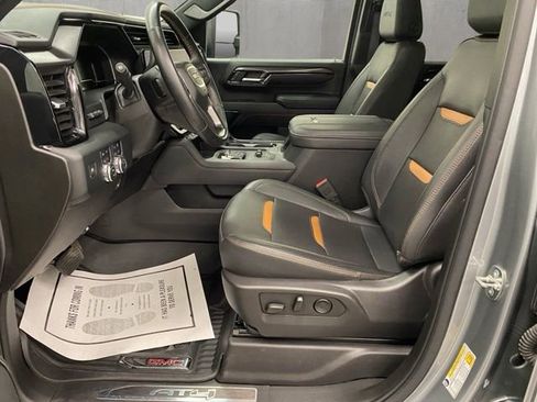 Used 2024 GMC Sierra 2500 AT4 w/ AT4 Premium Plus Package AWD/4WD image 18