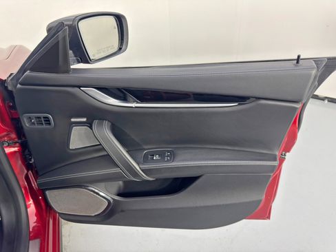 Used 2016 Maserati Ghibli S Q4 image 41
