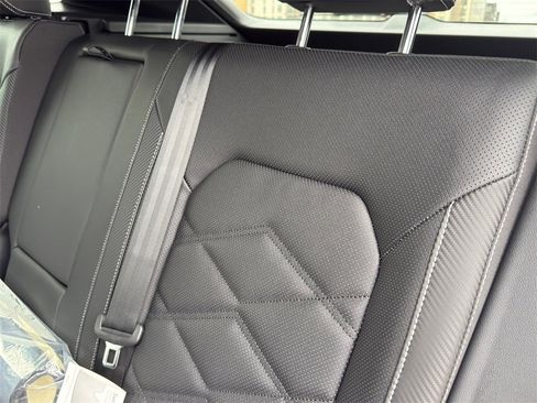 New 2026 Volkswagen Atlas Cross Sport SE image 27