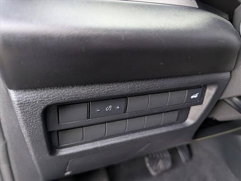 Used 2024 Mitsubishi Outlander SE FWD image 28