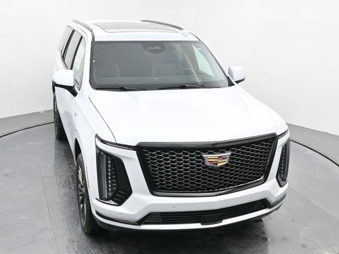 New 2026 Cadillac Escalade Platinum Sport w/ LPO, Floor Liner Package image 30