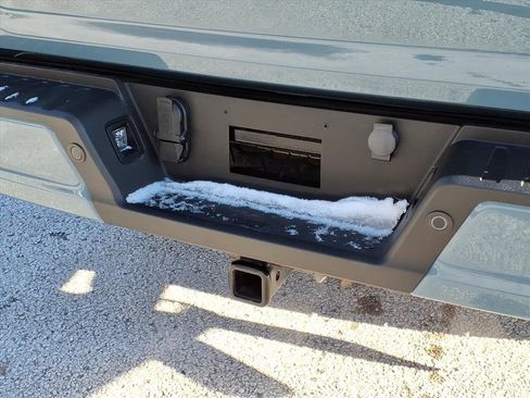 Used 2023 Ford F150 XLT w/ Equipment Group 302A High image 5