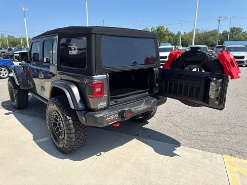 Used 2023 Jeep Wrangler Unlimited Rubicon AWD/4WD image 17